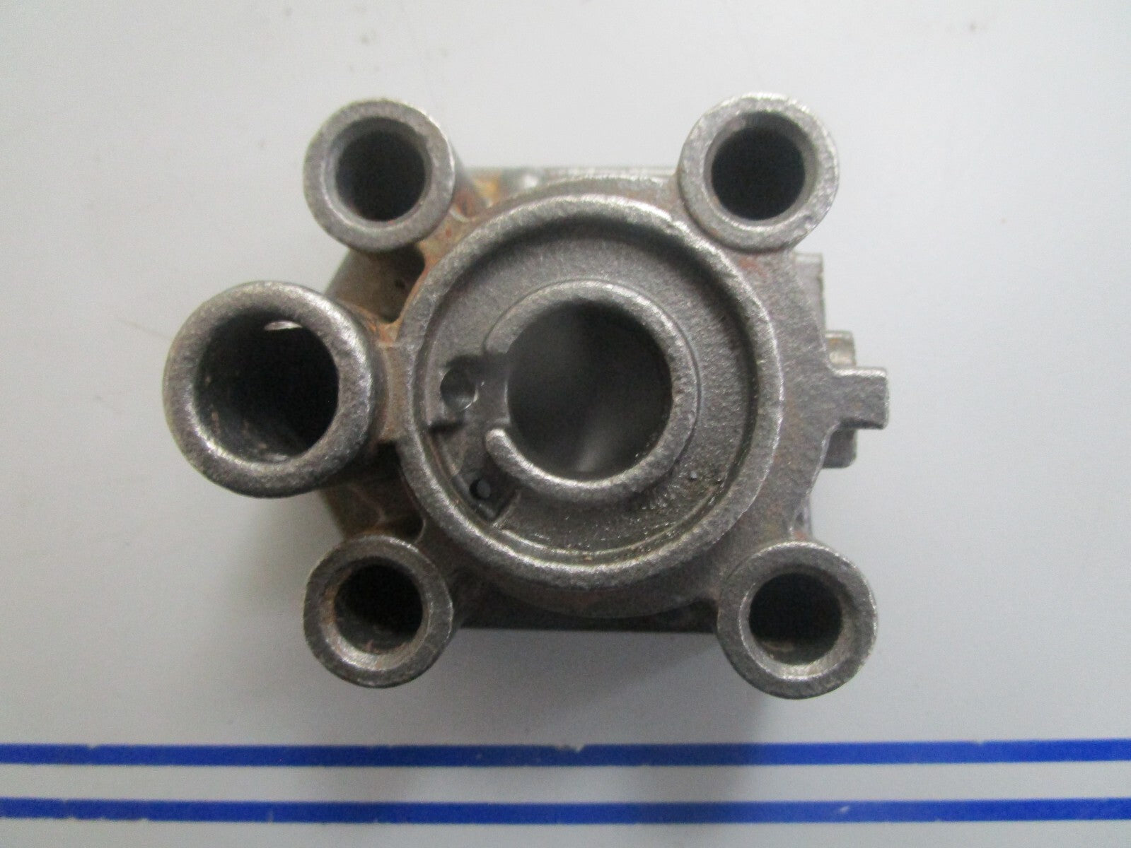 *NEW OEM* 0820 OMC Johnson Evinrude Water Pump Housing 5033107 05033107