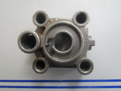 *NEW OEM* 0820 OMC Johnson Evinrude Water Pump Housing 5033107 05033107