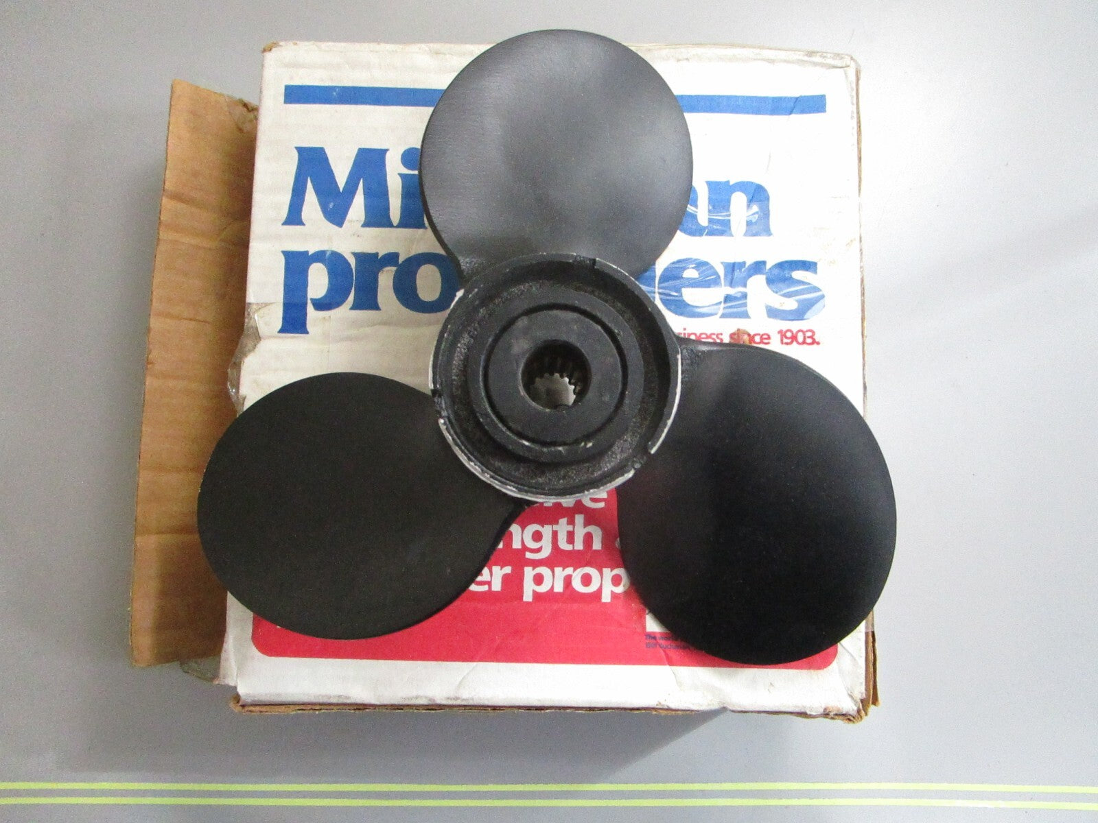 *NEW* 0820 Michigan 10.375 × 12.5 RH Propeller 072132 AMC-394
