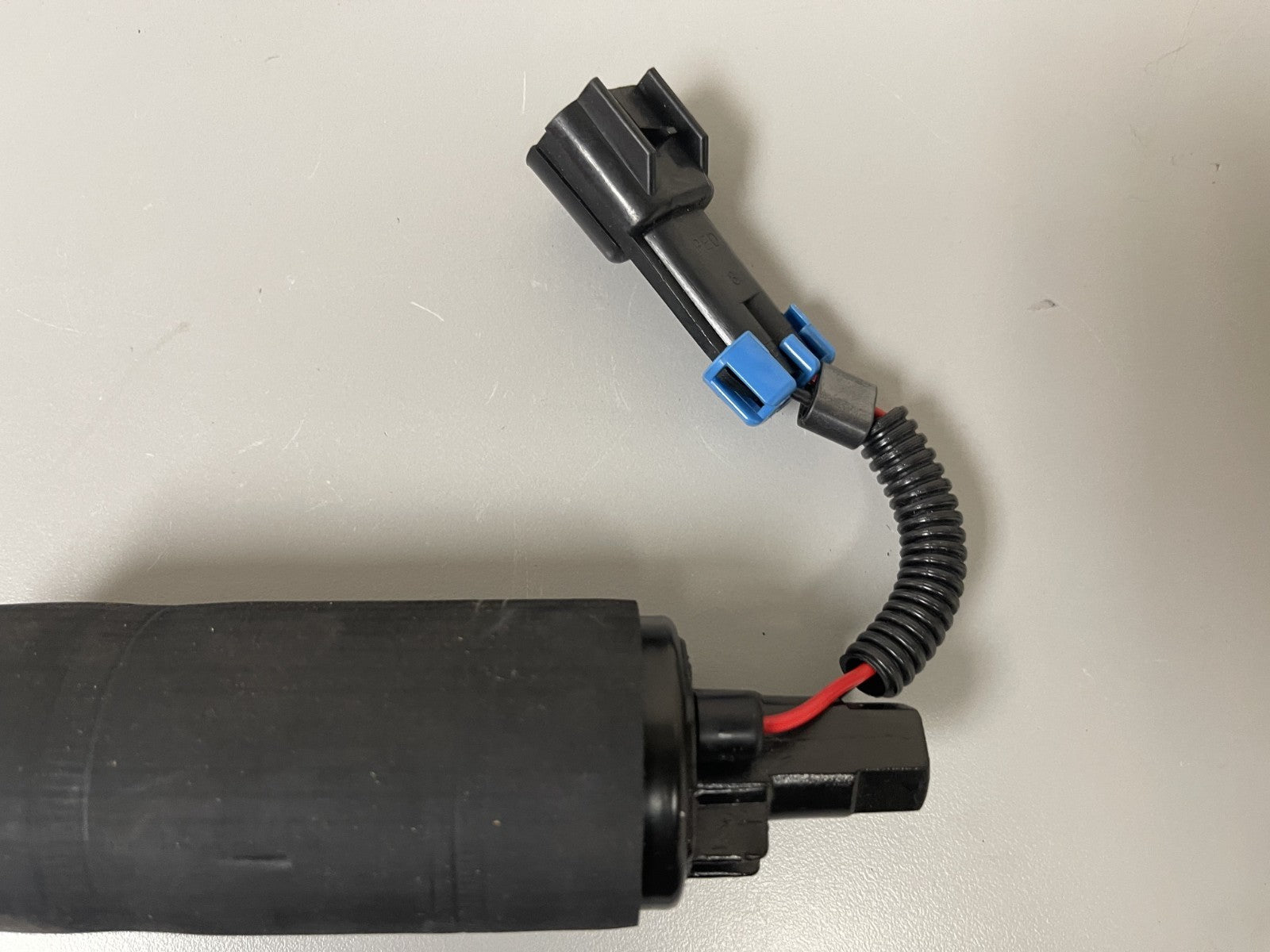 NEW OEM 855843A2 Mercury Fuel Pump 0670