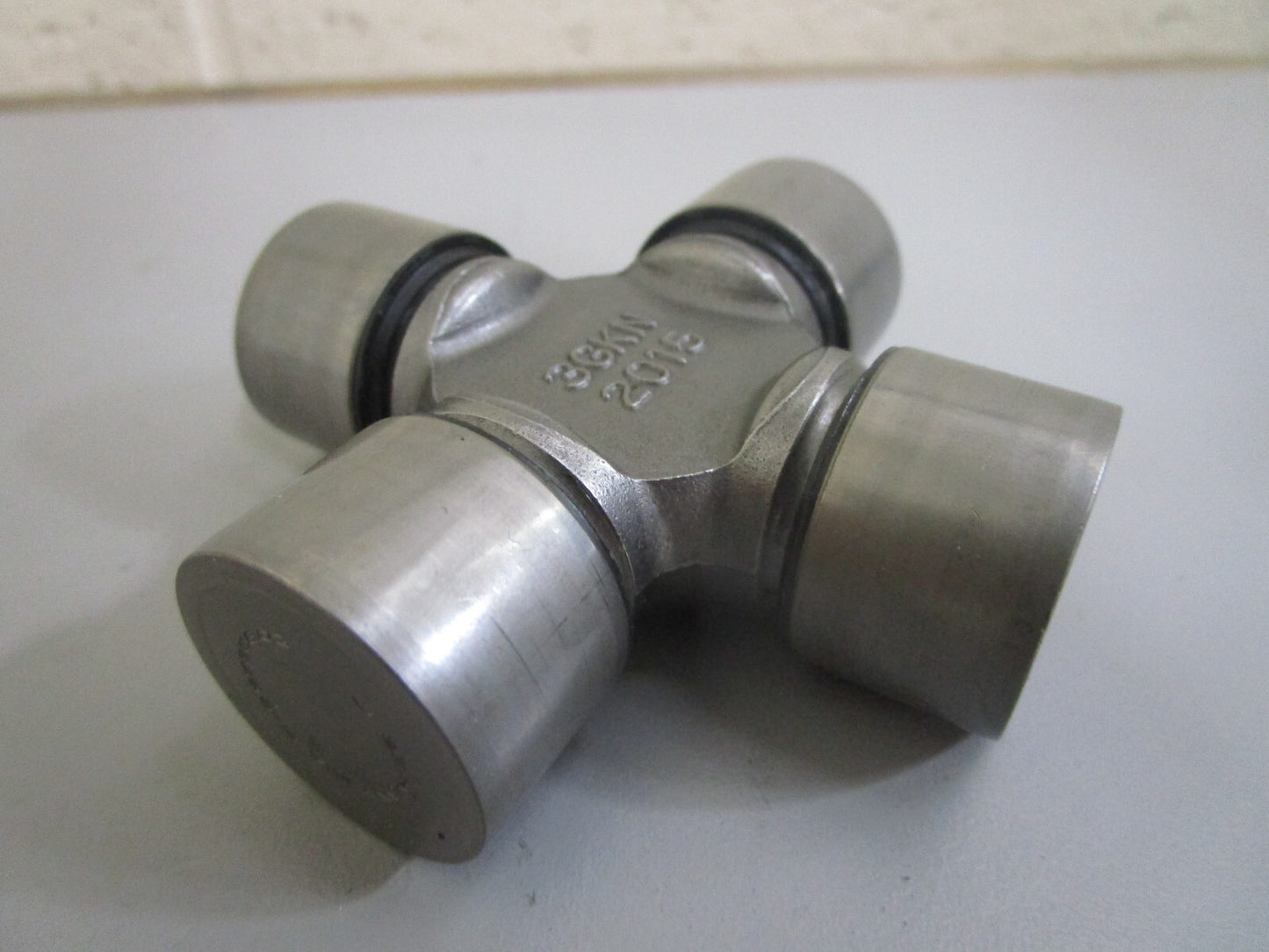 *NEW OEM* 0820 Mercury Quicksilver Cross Bearing Kit 865496A02