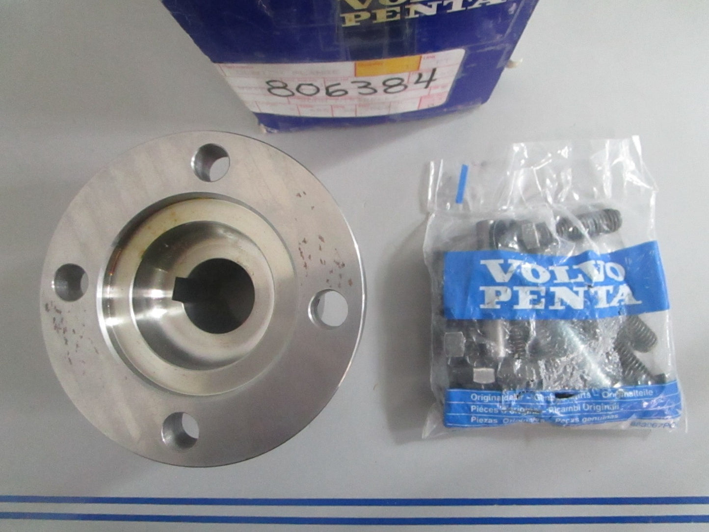 *NEW OEM* 0820 Volvo Penta Clutch Flange 806384