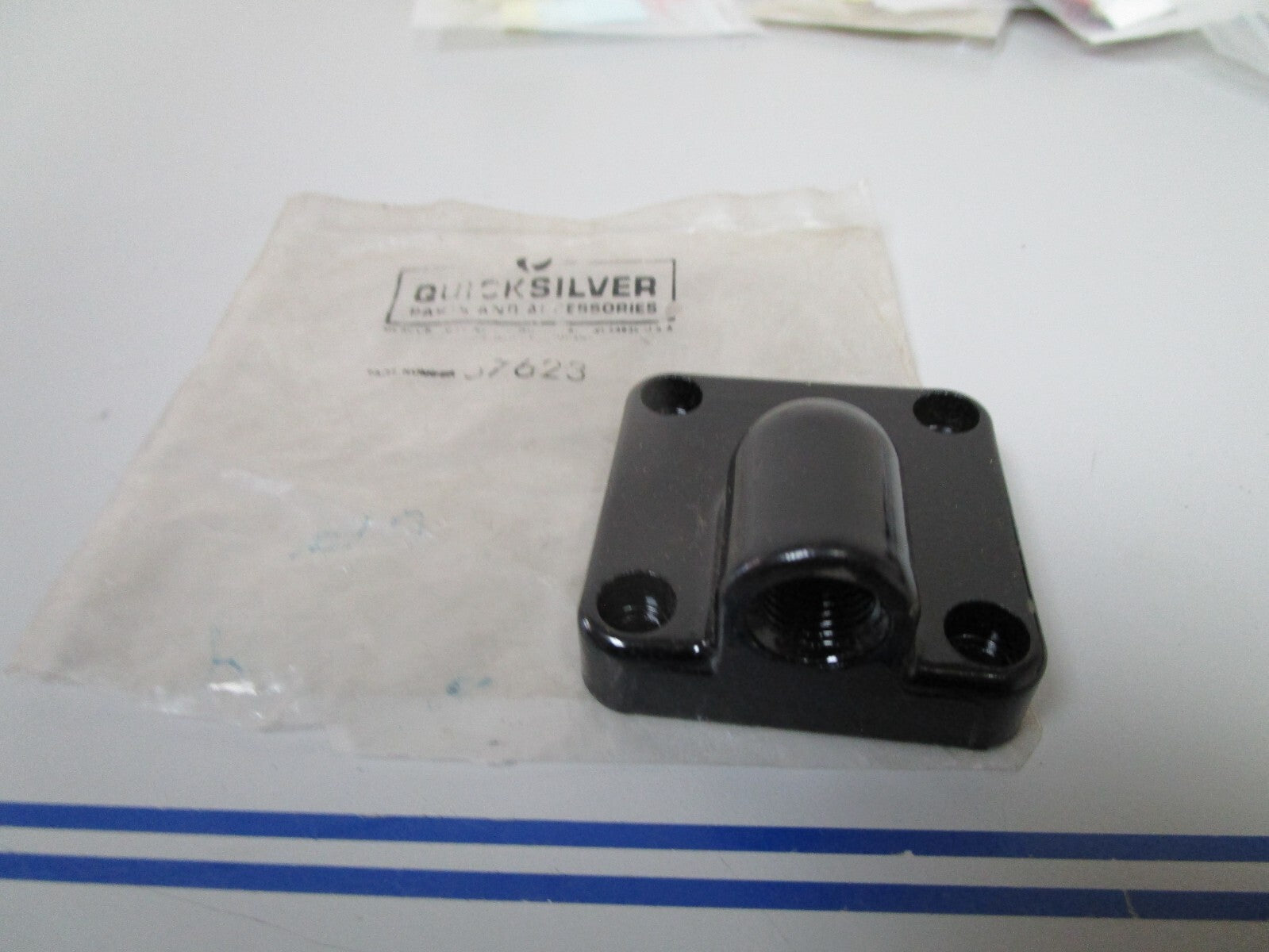 *NEW OEM* 0810 Mercury Quicksilver Cover 57623