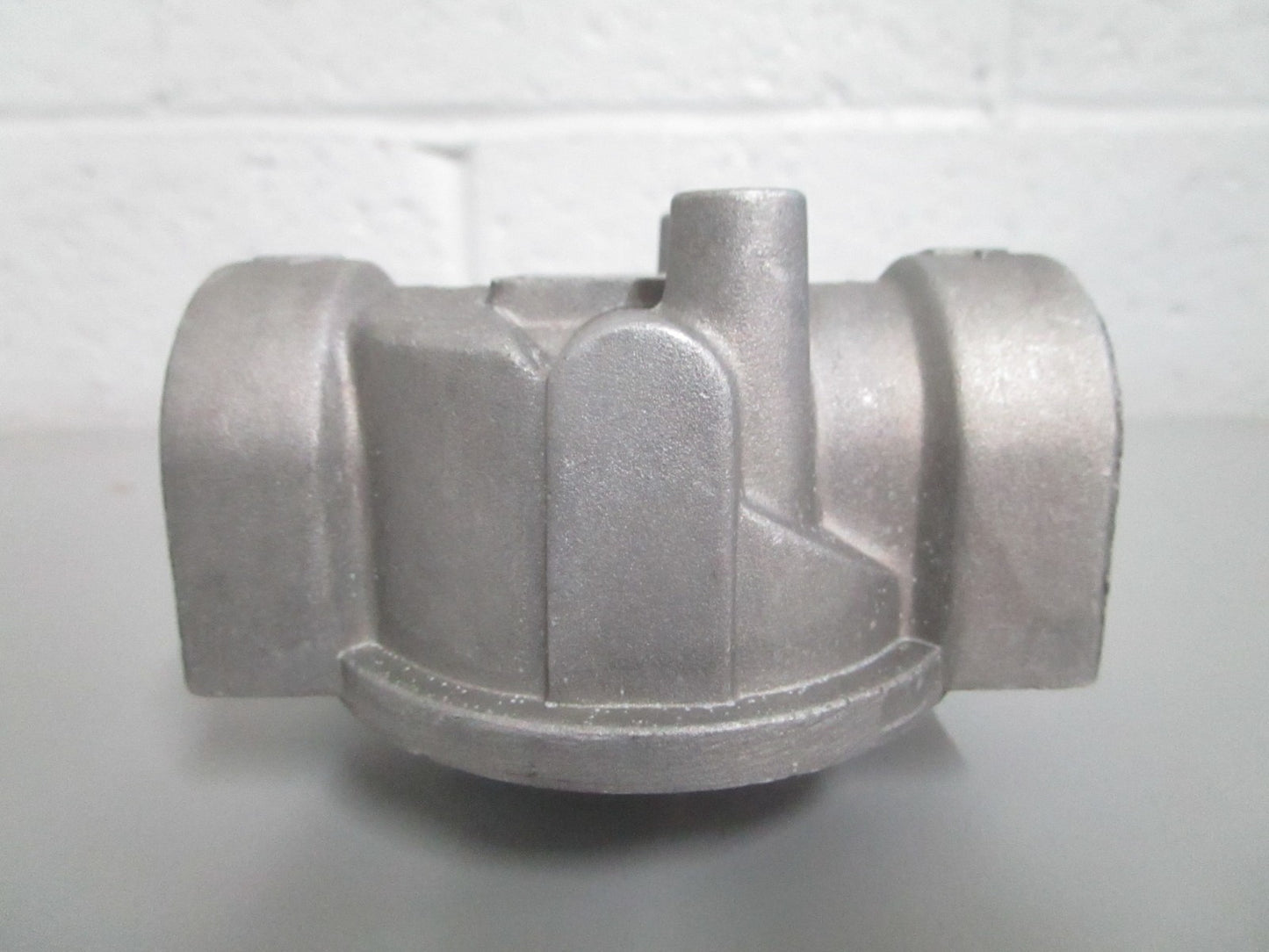 NEW FB1307 Baldwin Fuel Filter Base 0820