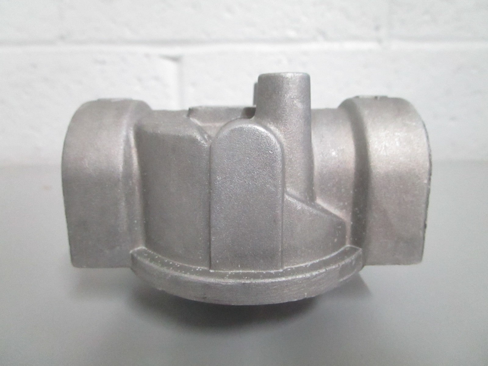 NEW FB1307 Baldwin Fuel Filter Base 0820
