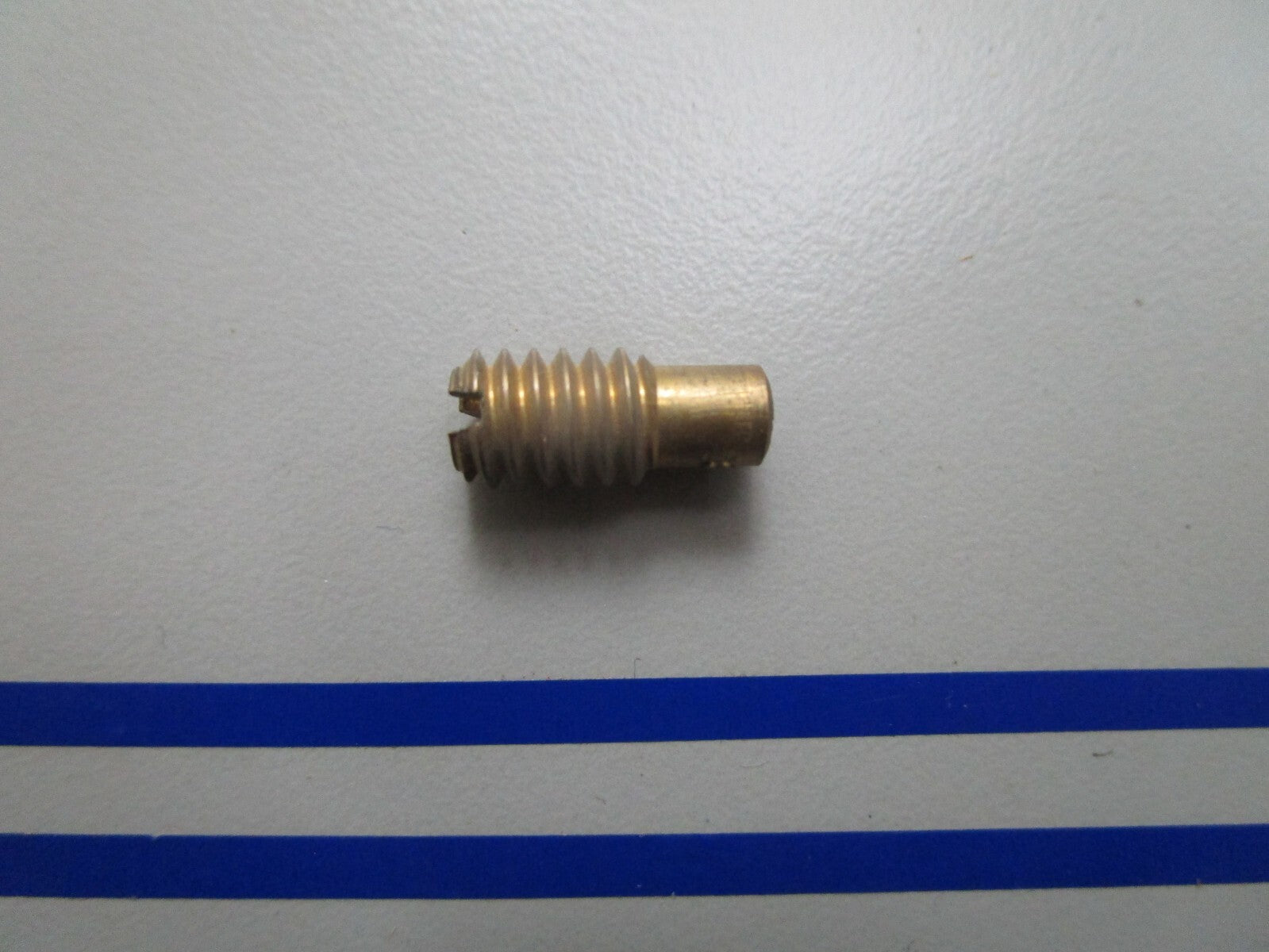 *NEW OEM* 0770 OMC Johnson Evinrude .061 Orifice (61c) 320661 0320661