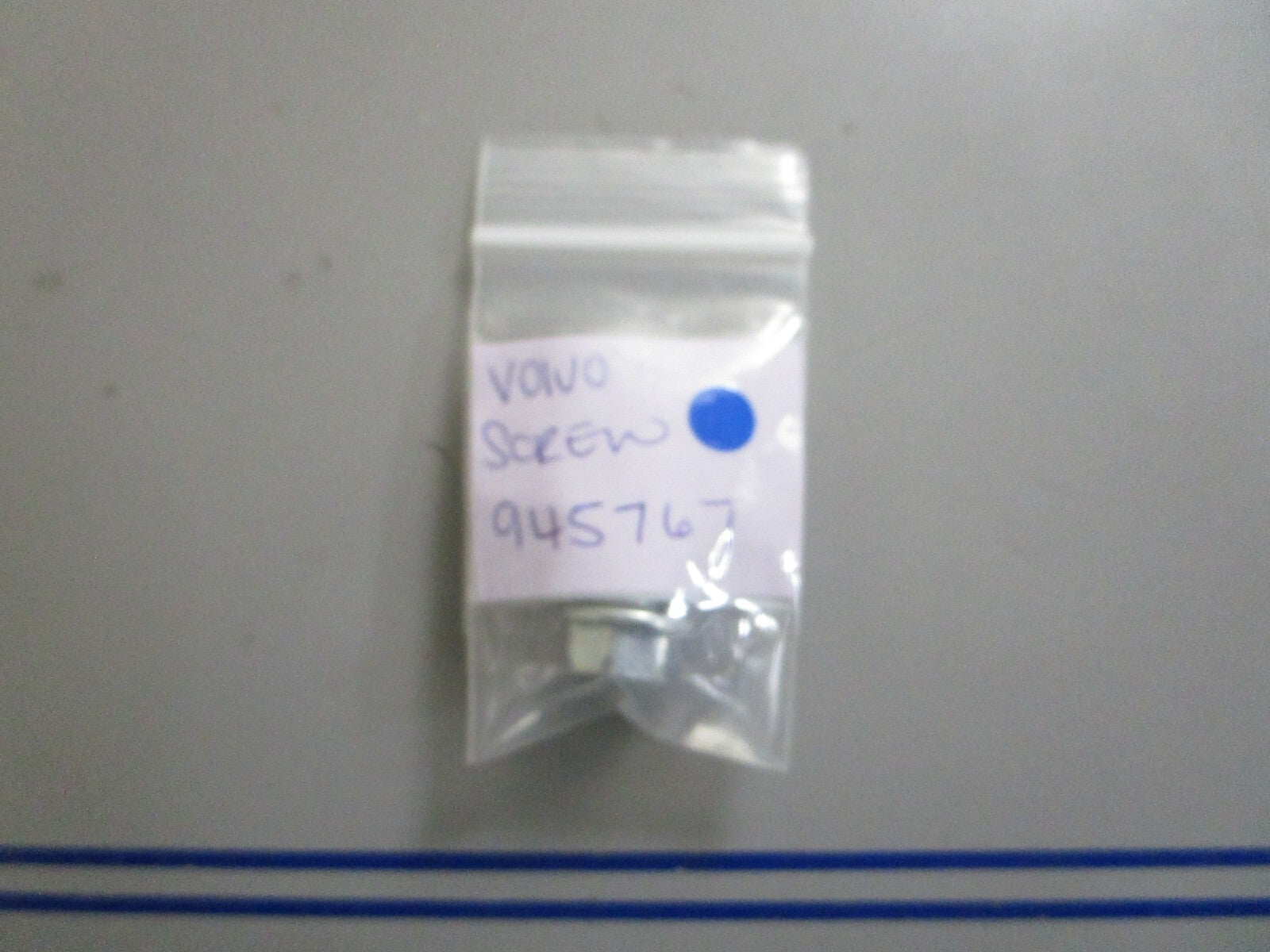 *NEW OEM* 0810 Volvo Penta Screw 945767