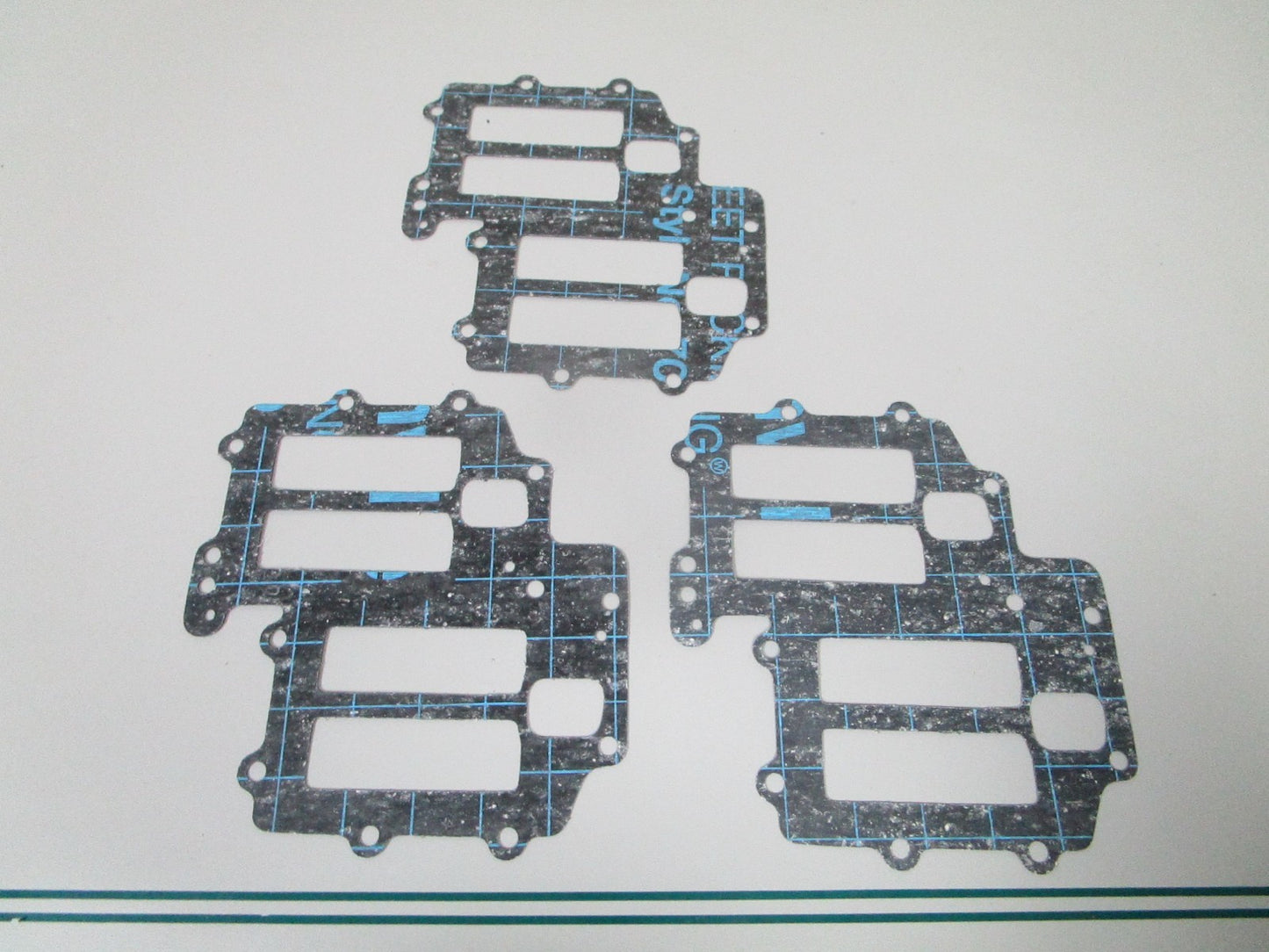 NEW OEM (LOT OF 3) 312229 0312229 OMC Johnson Evinrude Leaf Plate Gasket 0810