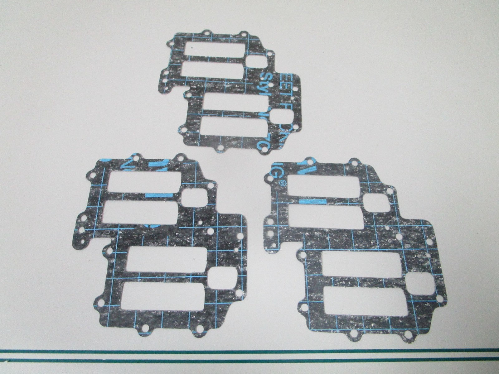 NEW OEM (LOT OF 3) 312229 0312229 OMC Johnson Evinrude Leaf Plate Gasket 0810