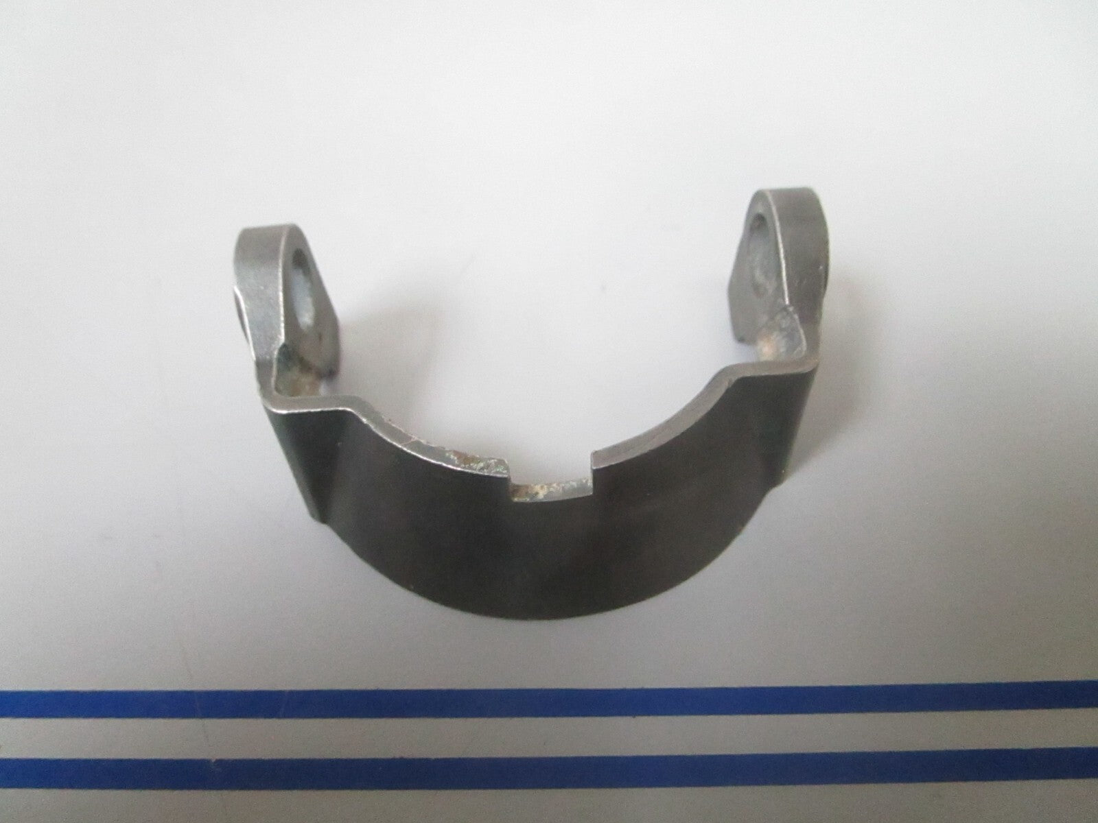 *NEW OEM* 0810 Volvo Penta Lock Brace 814394