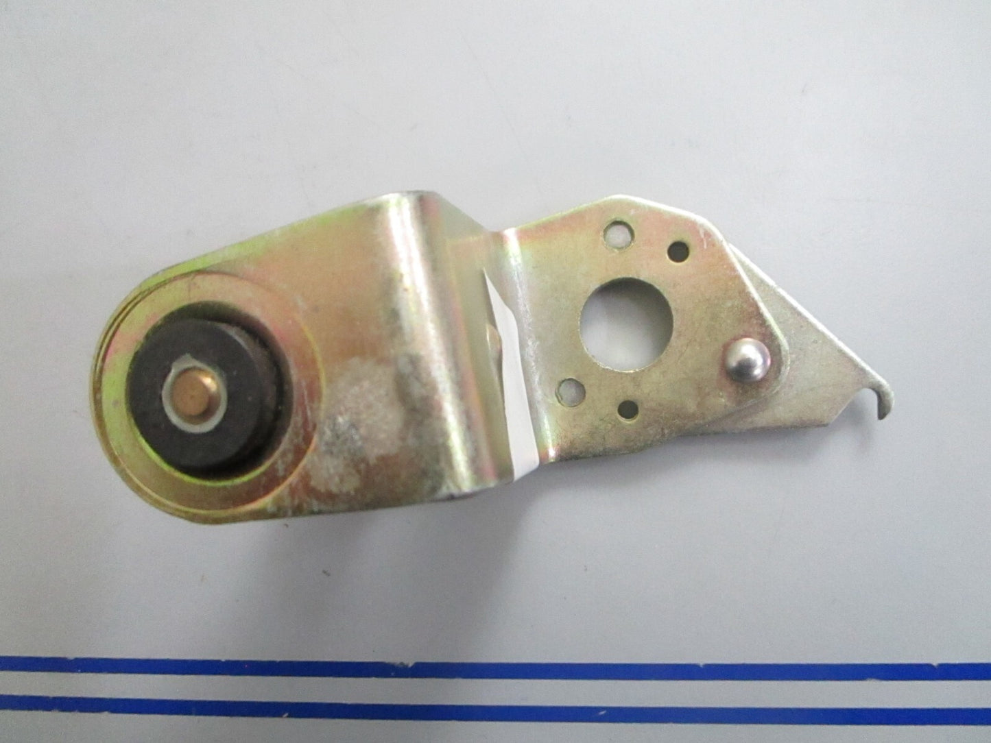 *NEW OEM* 0820 Volvo Penta Intermediate Lever 856682