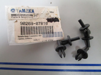 NEW OEM (LOT OF 5) 90269-07810-00 Yamaha Rivet 0810