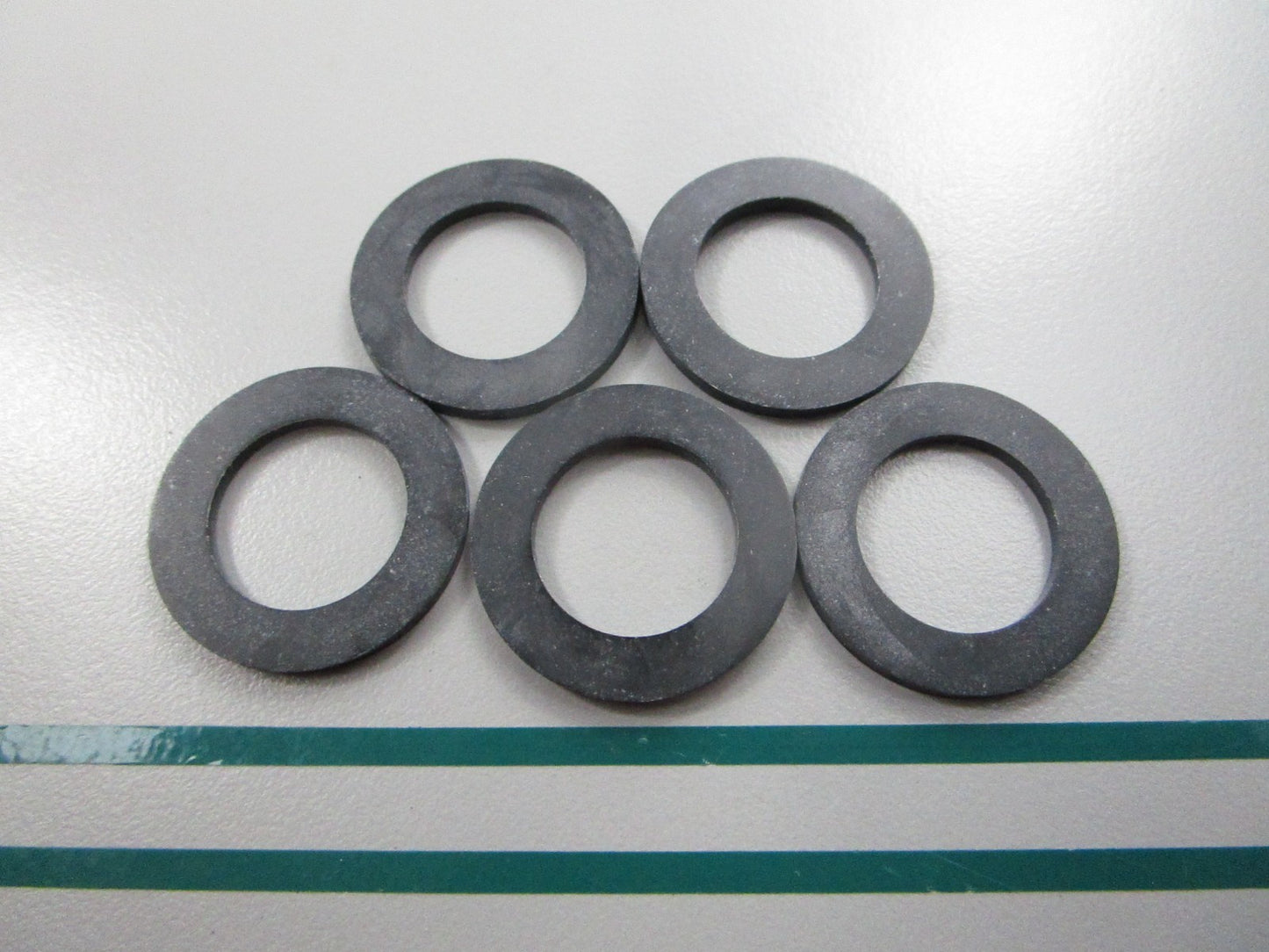 NEW OEM (LOT OF 5) 329319 0329319 OMC Johnson Evinrude Gasket 0810