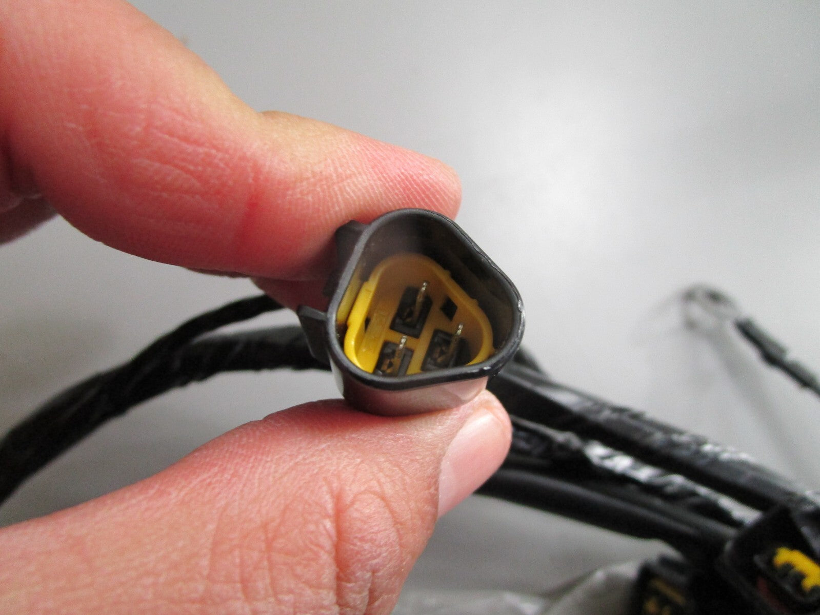 *NEW OEM* 0820 Yamaha 150 200HP Wire Harness 67H-8259M-00-00