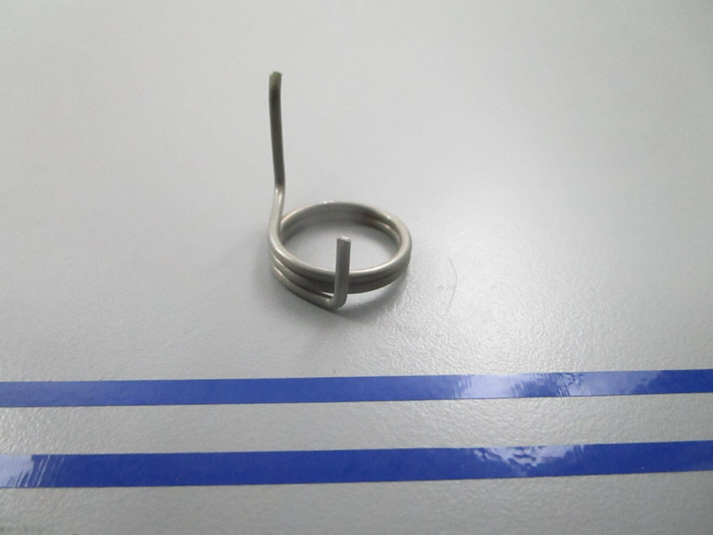 *NEW OEM* 0810 Volvo Penta Spring 814396