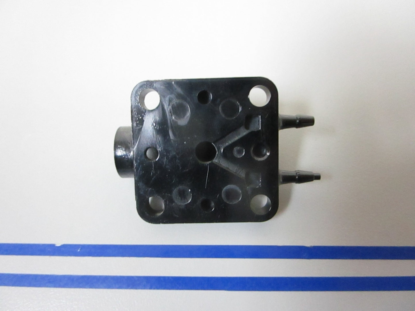 NEW OEM 338656 0338656 OMC Johnson Evinrude Primer Valve Cover 0720