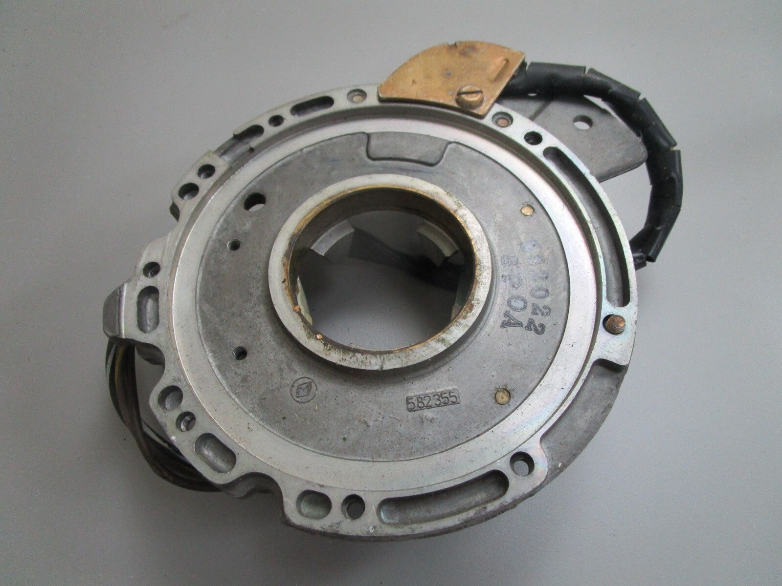 *NEW OEM* 0820 OMC Johnson Evinrude Plate & Sleeve Ay 391225 0391225