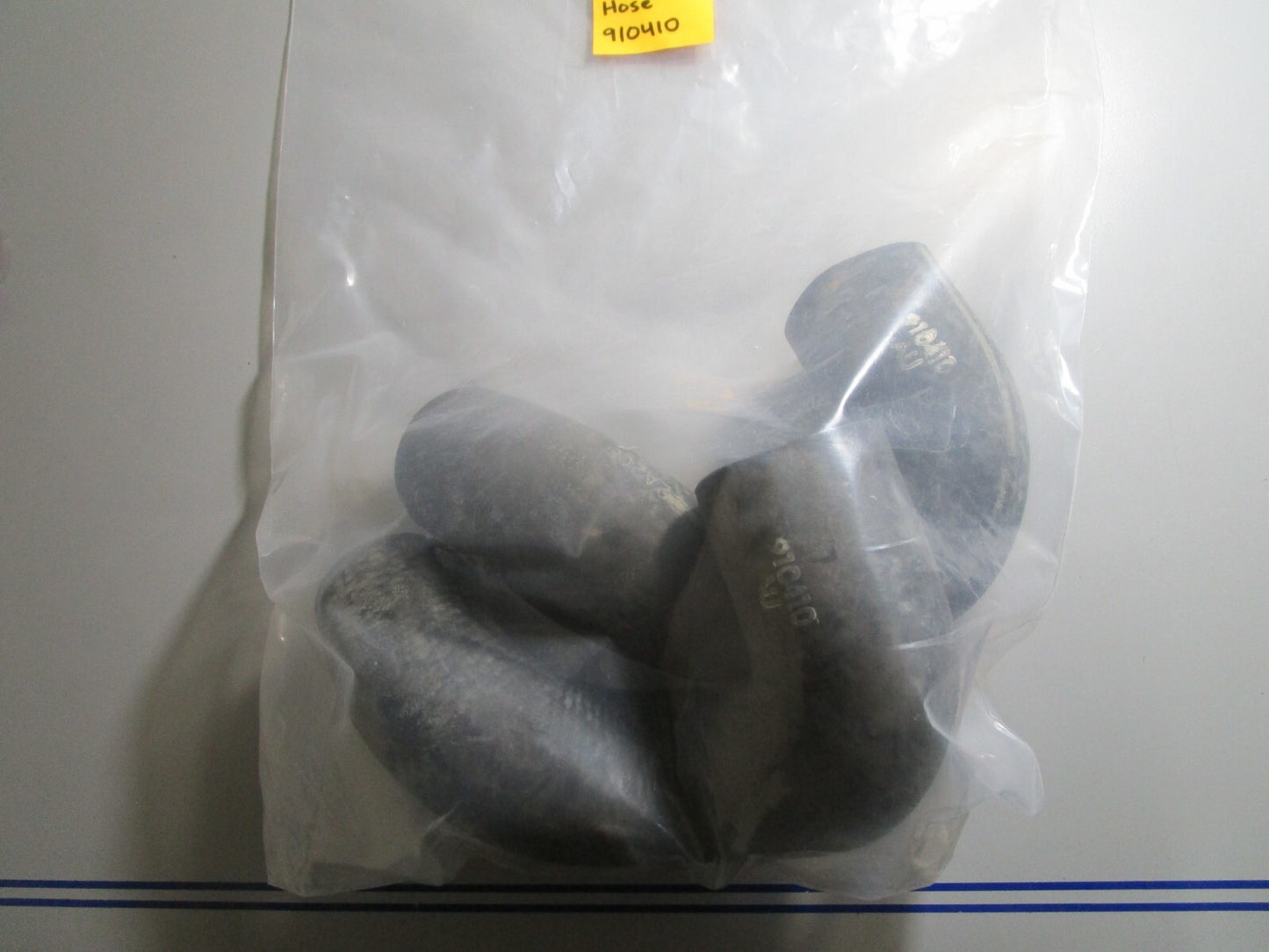 *NEW OEM* 0810 OMC Johnson Evinrude Hose 910410 0910410