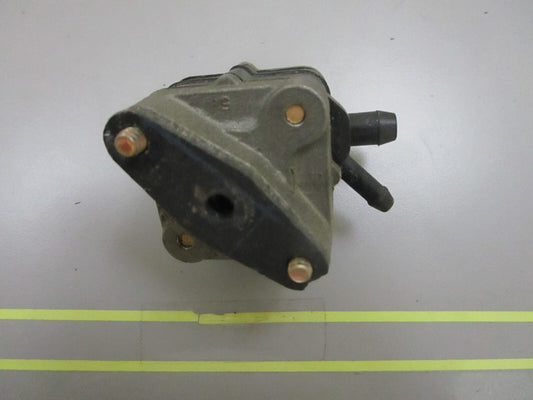 *NEW OEM* 0810 OMC Johnson Evinrude Fuel Pump 391667 0391667