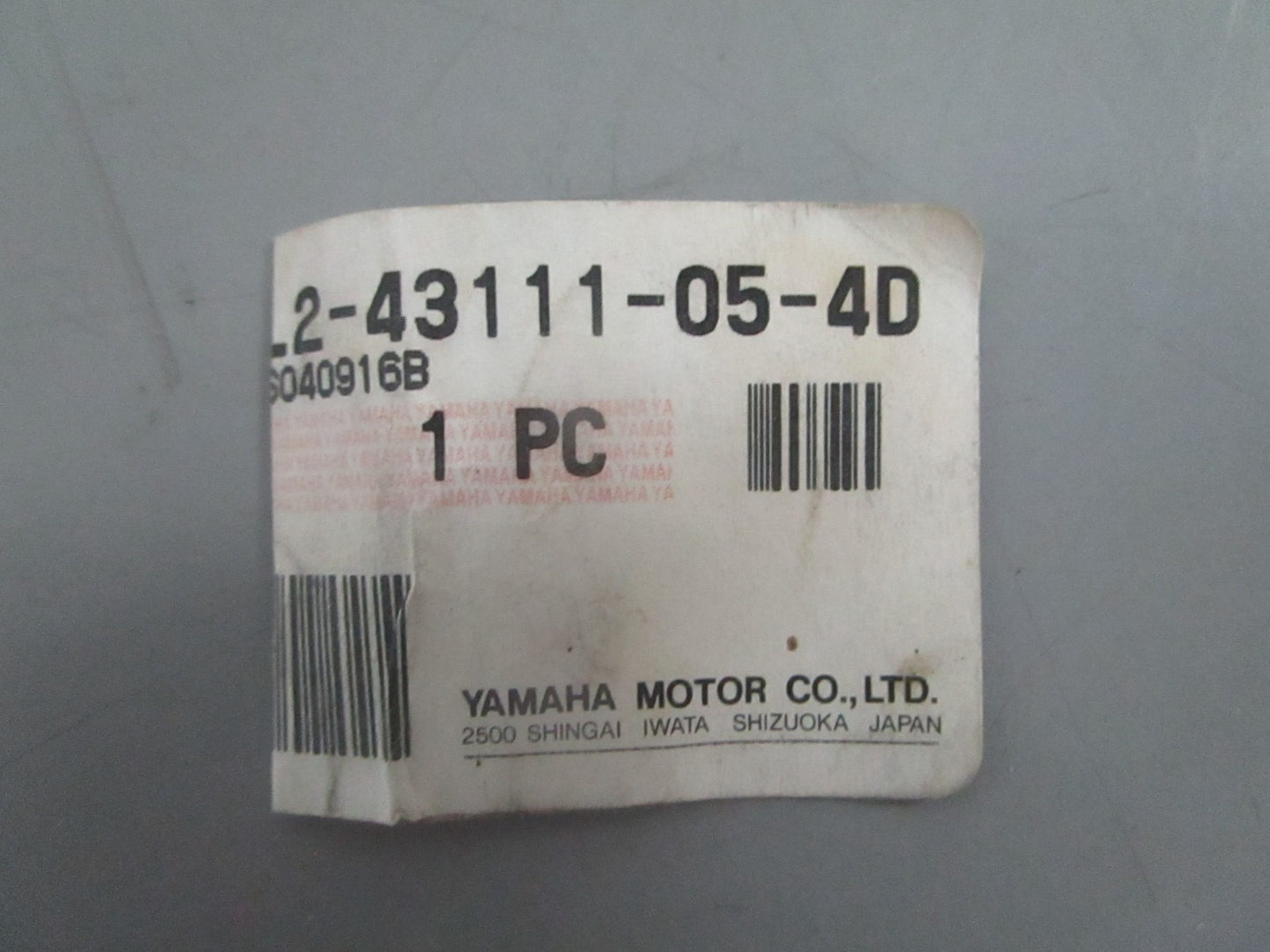 *NEW OEM* 0820 Yamaha Clamp Bracket 6L2-43111-05-4D