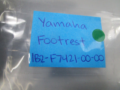 NEW OEM 1B2-F7421-00-00 Yamaha Footrest 0810