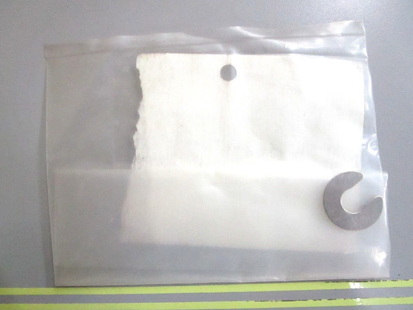 *NEW OEM* 0750 OMC Johnson Evinrude RETAINER 310645 0310645