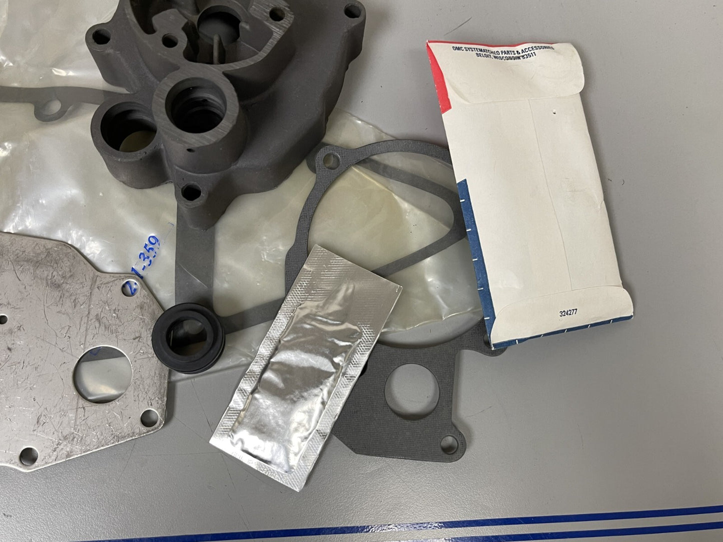 *NEW OEM* 0670 OMC Johnson Evinrude Water Pump Repair Kit 381628 0381628
