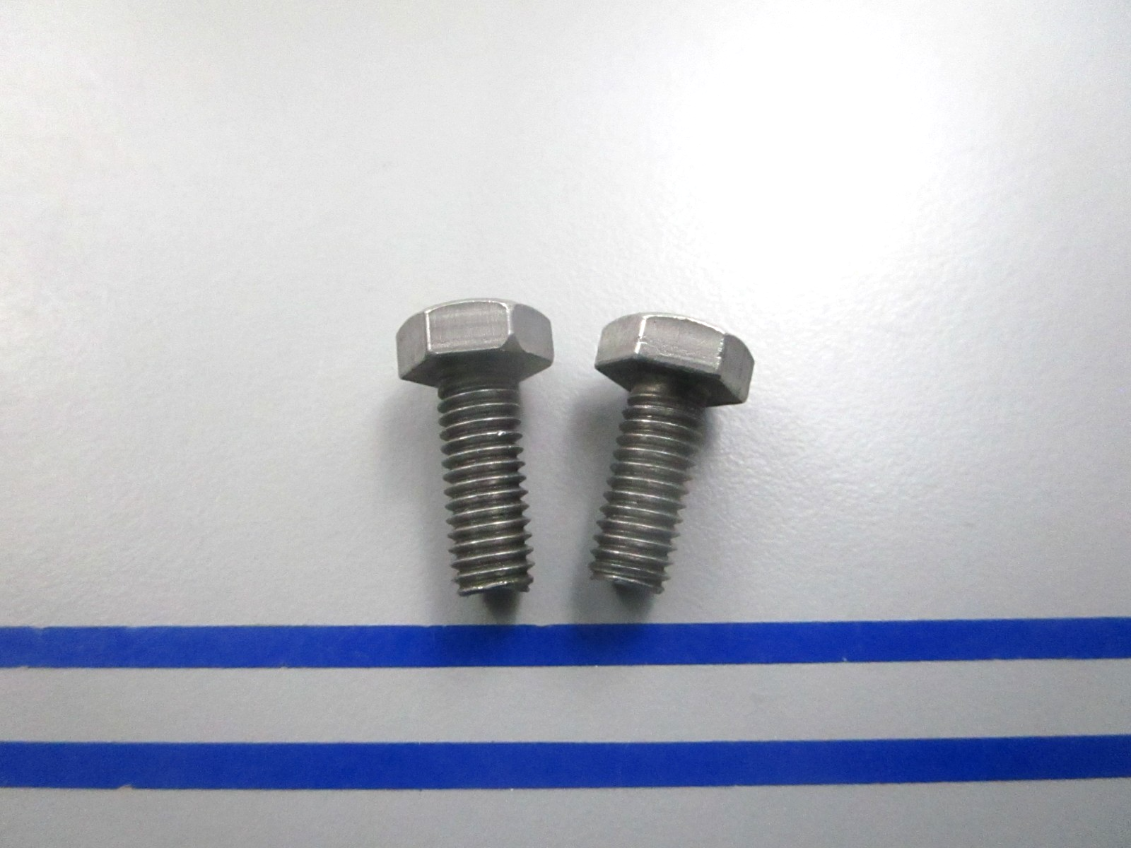 NEW OEM (LOT OF 2) 10-83395M Mercury Quicksilver Plate 0810