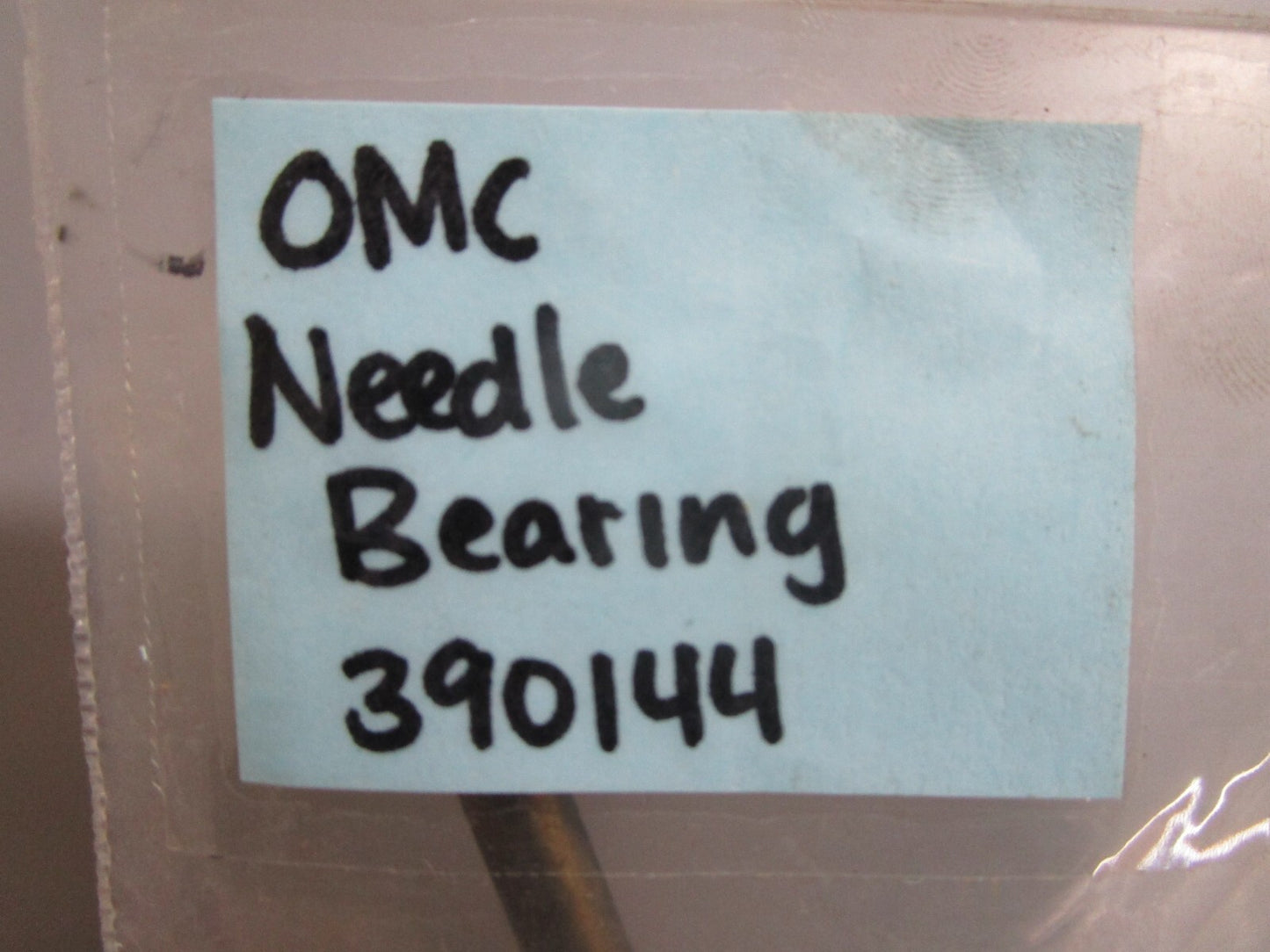 *NEW OEM* 0810 OMC Johnson Evinrude Needle Bearing 390144 0390144