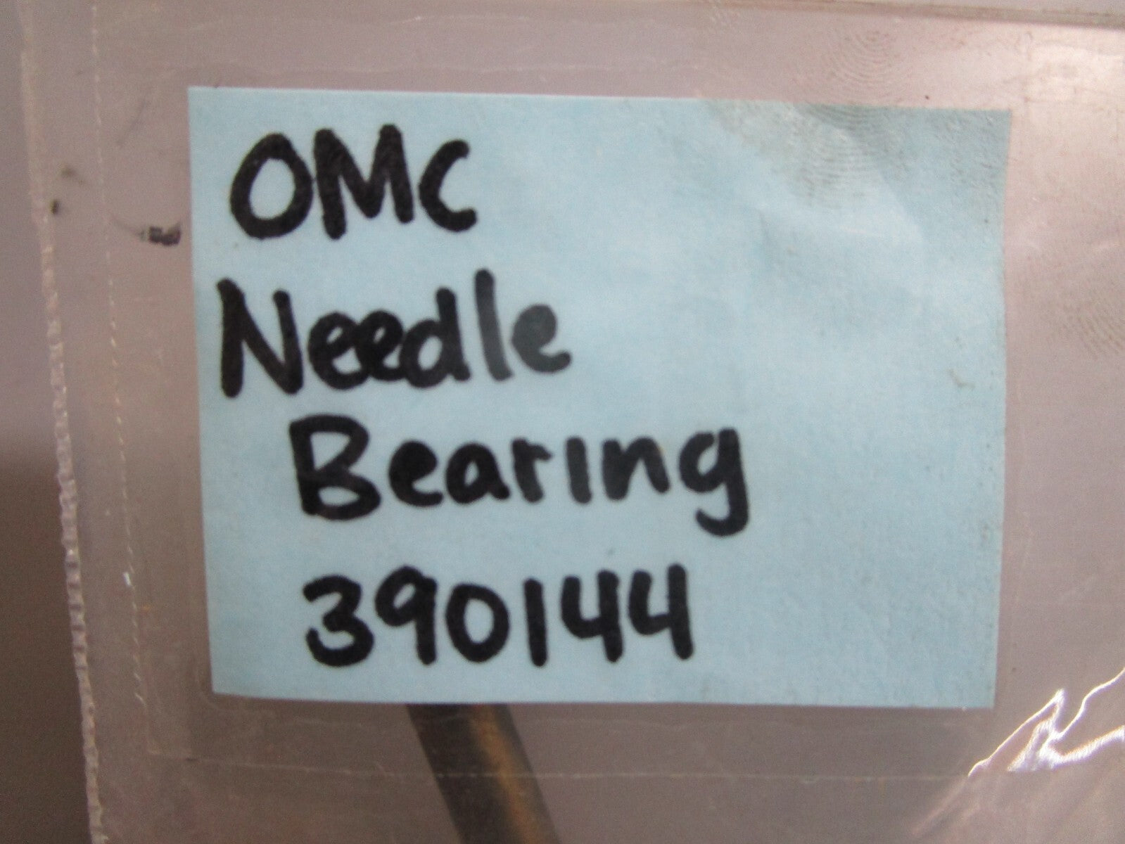 *NEW OEM* 0810 OMC Johnson Evinrude Needle Bearing 390144 0390144