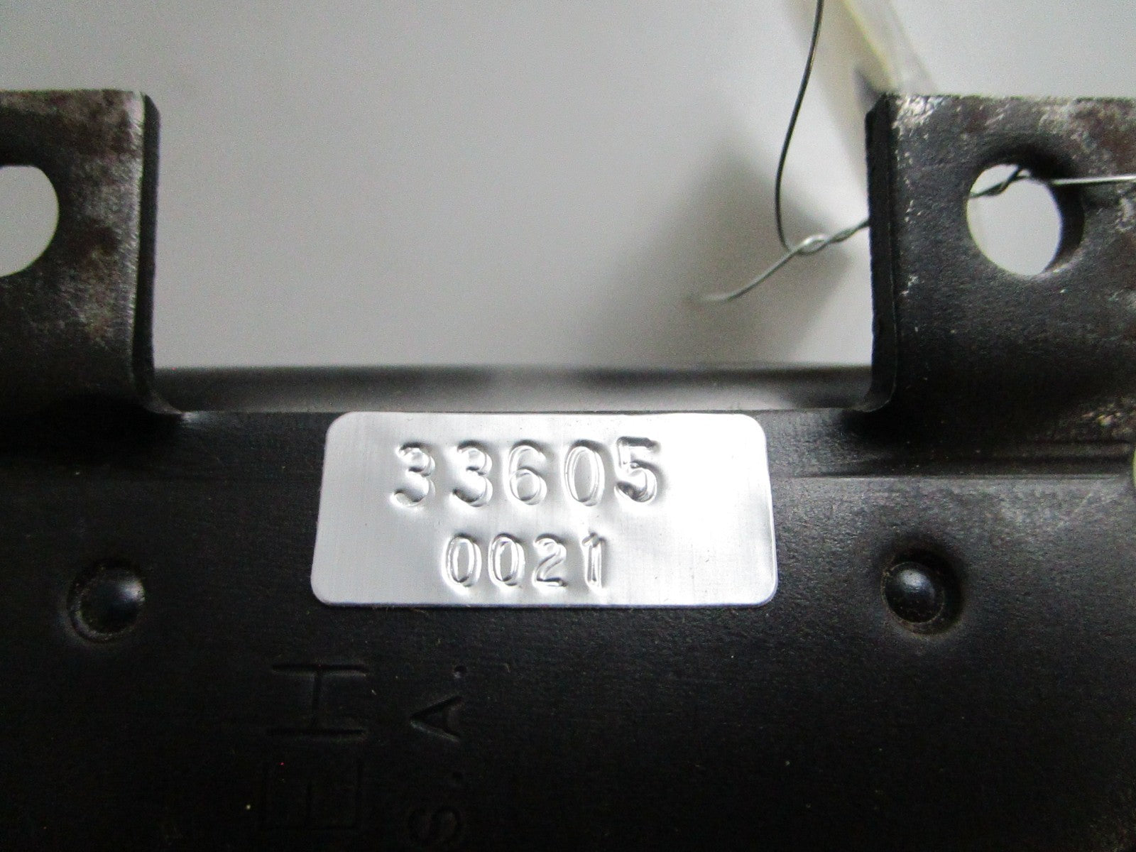 *NEW OEM* 0820 Tecumseh 12V Starter 33605