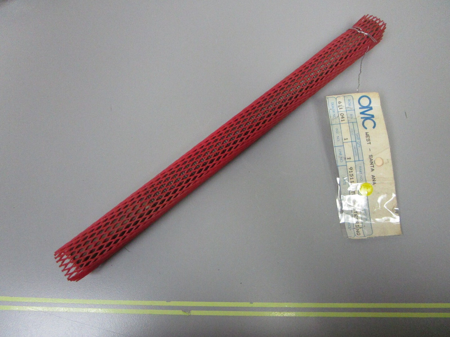 *NEW OEM* 0810 OMC Johnson Evinrude Steering Tube 915118 0915118