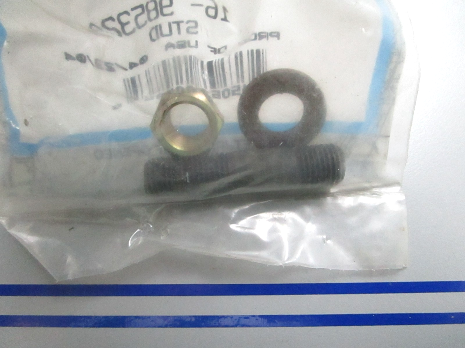 *NEW OEM* 0810 Mercury Quicksilver Stud 16-98532A1
