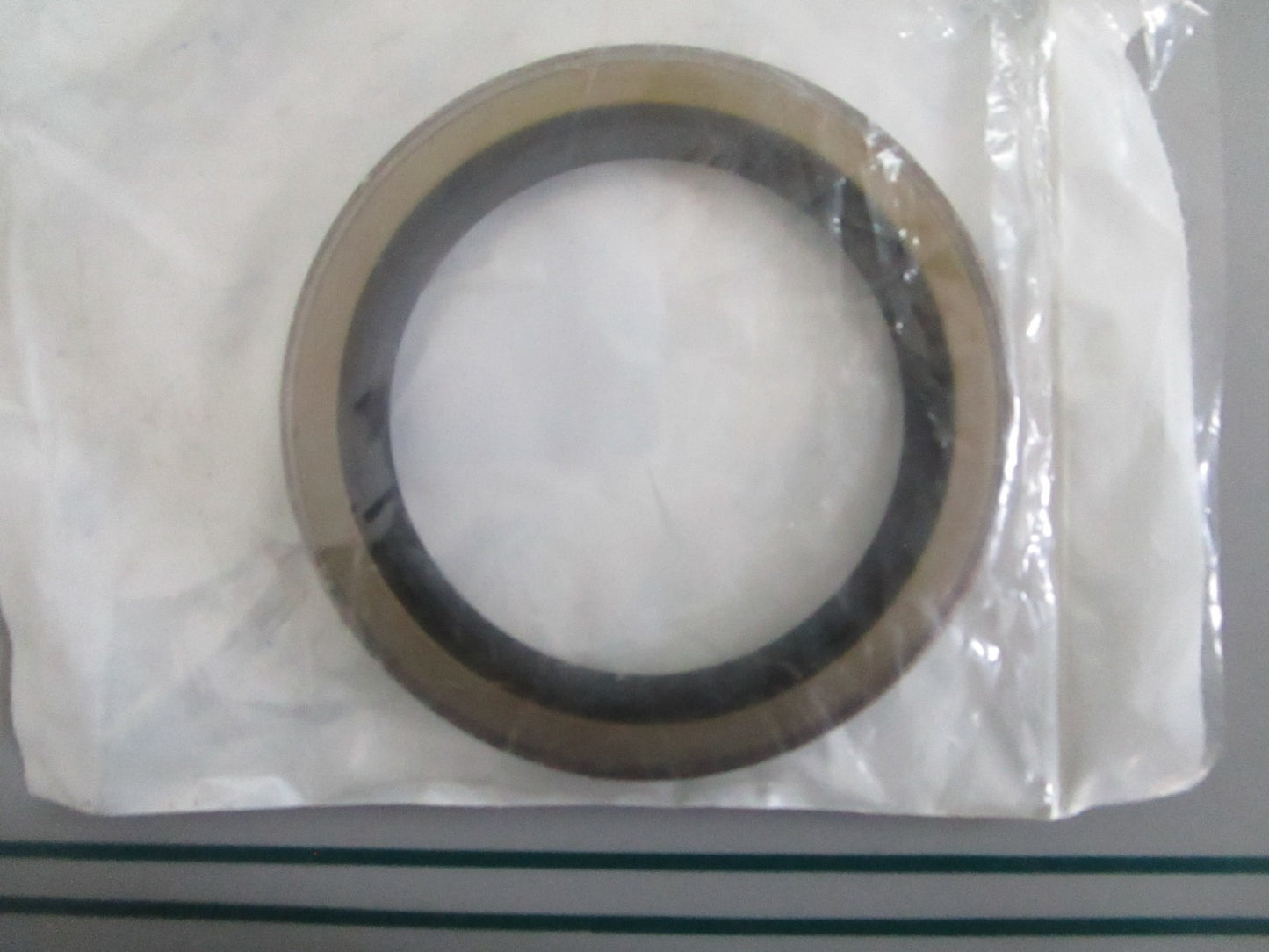 NEW LP1400-9127 Total Source Oil Seal For: LPM 0820