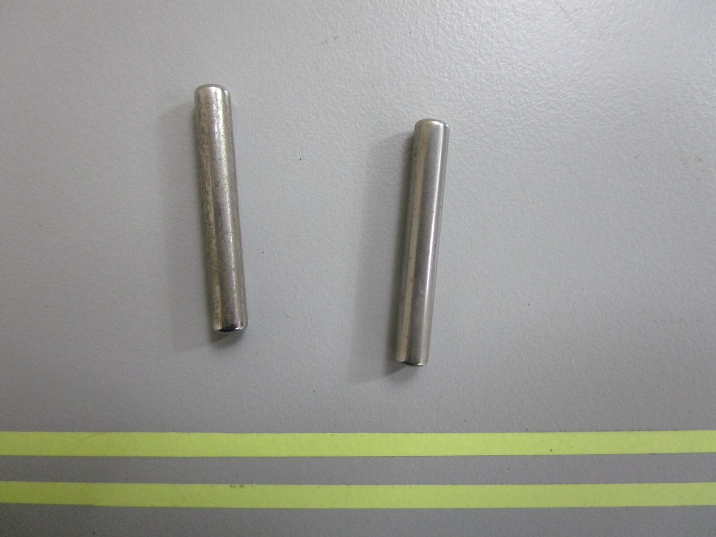 *NEW OEM* (LOT OF 2) 0810 OMC Johnson Evinrude Needle Bearing 381025 0381025