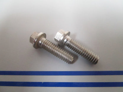 NEW OEM (LOT OF 2) 123018 0123018 OMC Johnson Evinrude Screw 0810