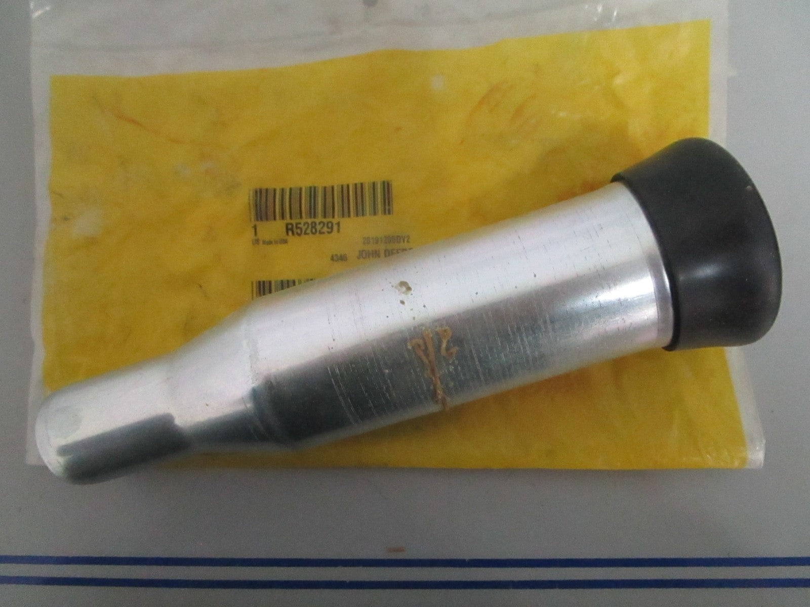 NEW OEM R528291 John Deere Oil Filler Dipstick Tube 0820