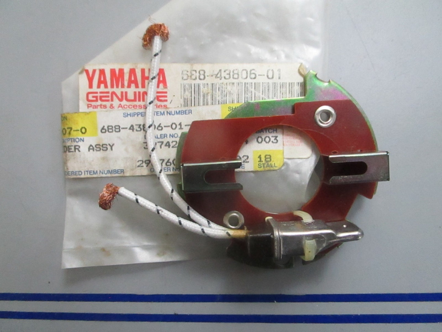 *NEW OEM* 0820 Yamaha Brush Holder Assy 688-43806-01-00