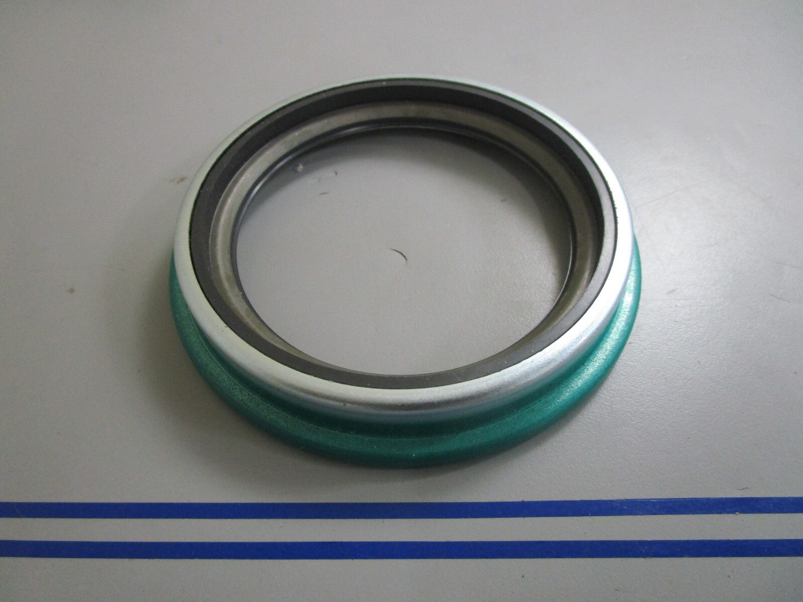 *NEW* 0810 Chicago Rawhide Wheel Seal 32470
