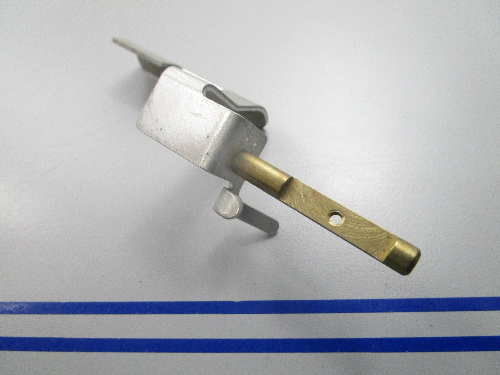 NEW OEM 630970 Tecumseh Shaft & Lever 0810