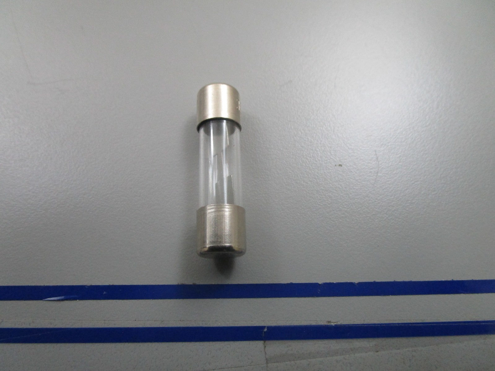 *NEW OEM* 0810 Volvo Penta Fuse 850905