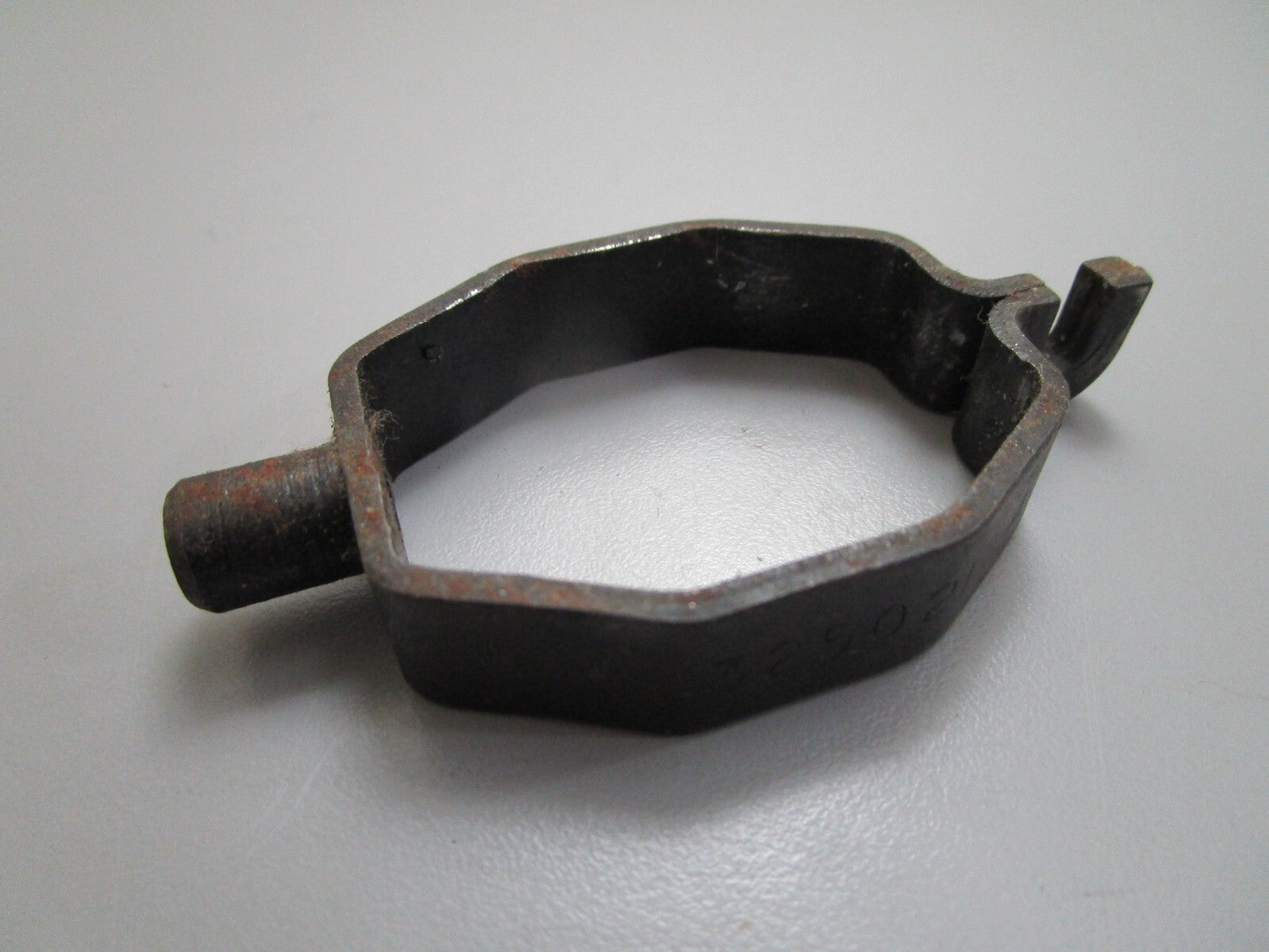 *NEW OEM* 0820 OMC Johnson Evinrude Yoke Connector 390023 0390023