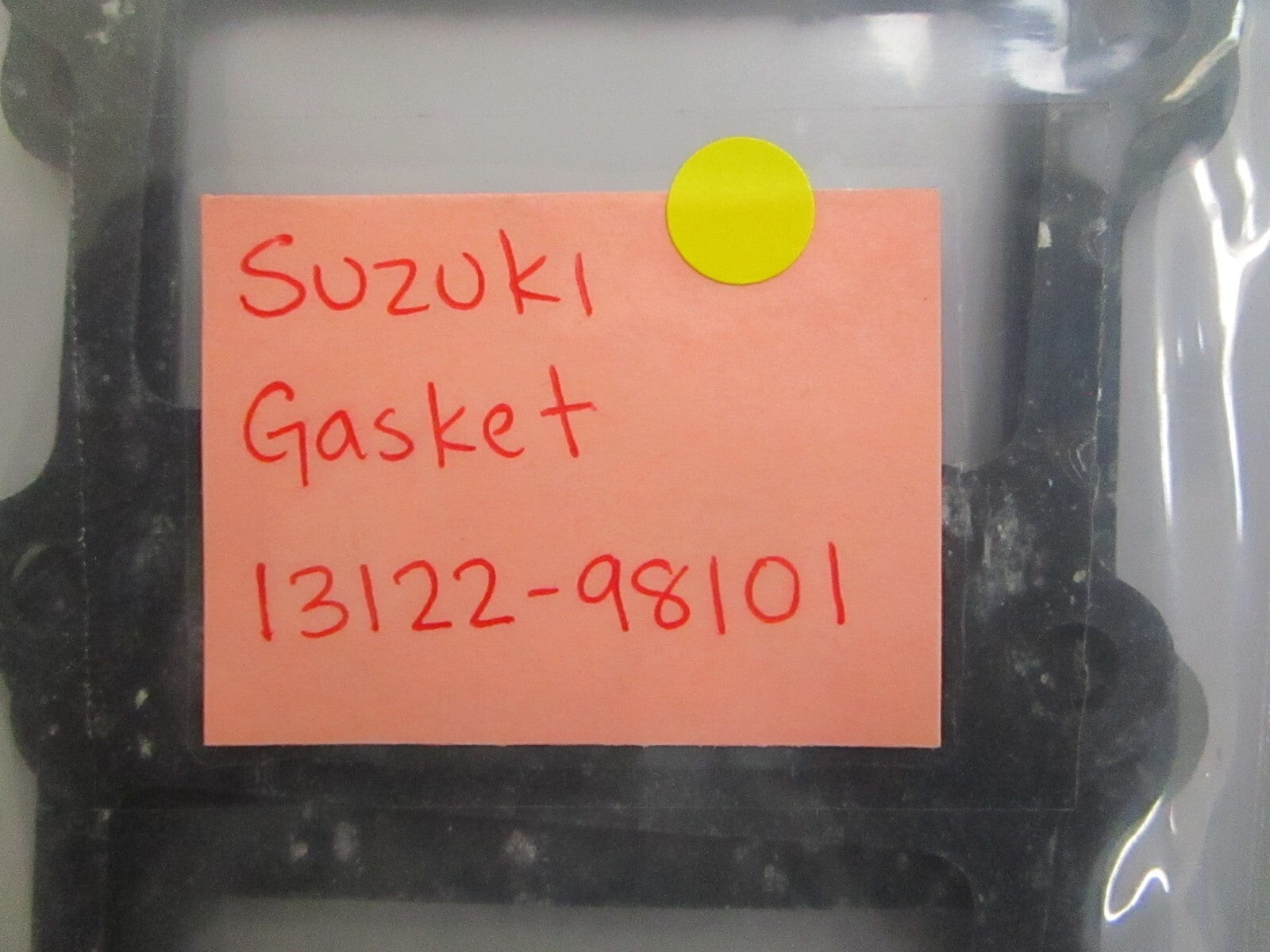 *NEW OEM* 0810 Suzuki Gasket 13122-98101