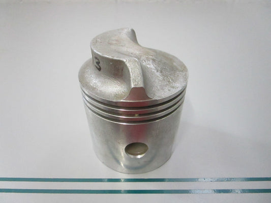 NEW OEM 377073 0377073 OMC Johnson Evinrude Piston 0810