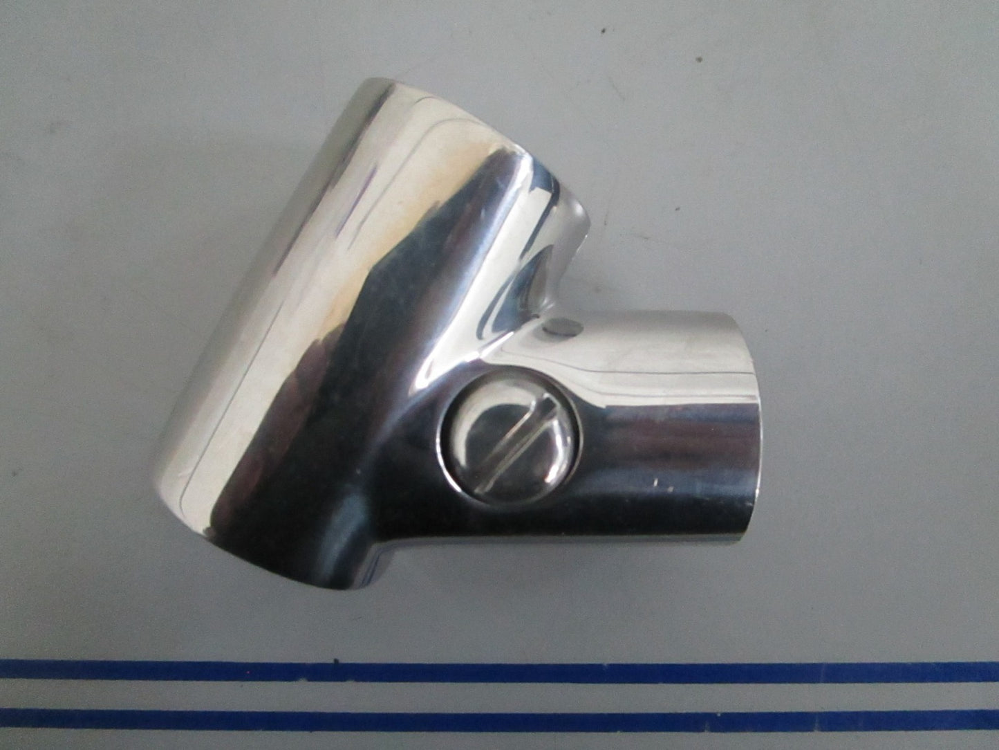 *NEW OEM* 0820 SeaDog 60° Hinged Rail Tee 290603-1