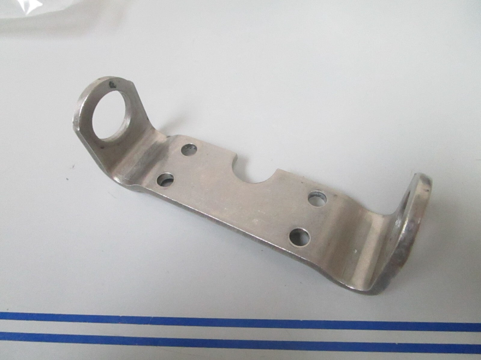 *NEW OEM* 0810 Mercury Quicksilver Steering Mount 41055