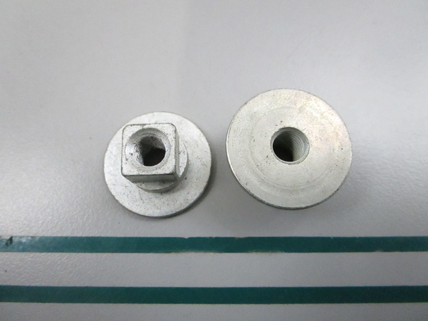 NEW OEM (LOT OF 2) 26711 Mercury Quicksilver Pivot 0810