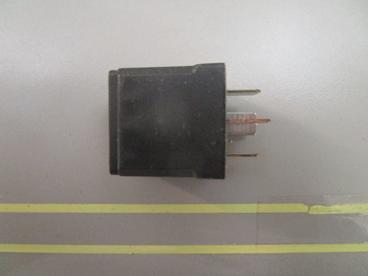 *NEW OEM* 0810 OMC Johnson Evinrude Relay 3858809