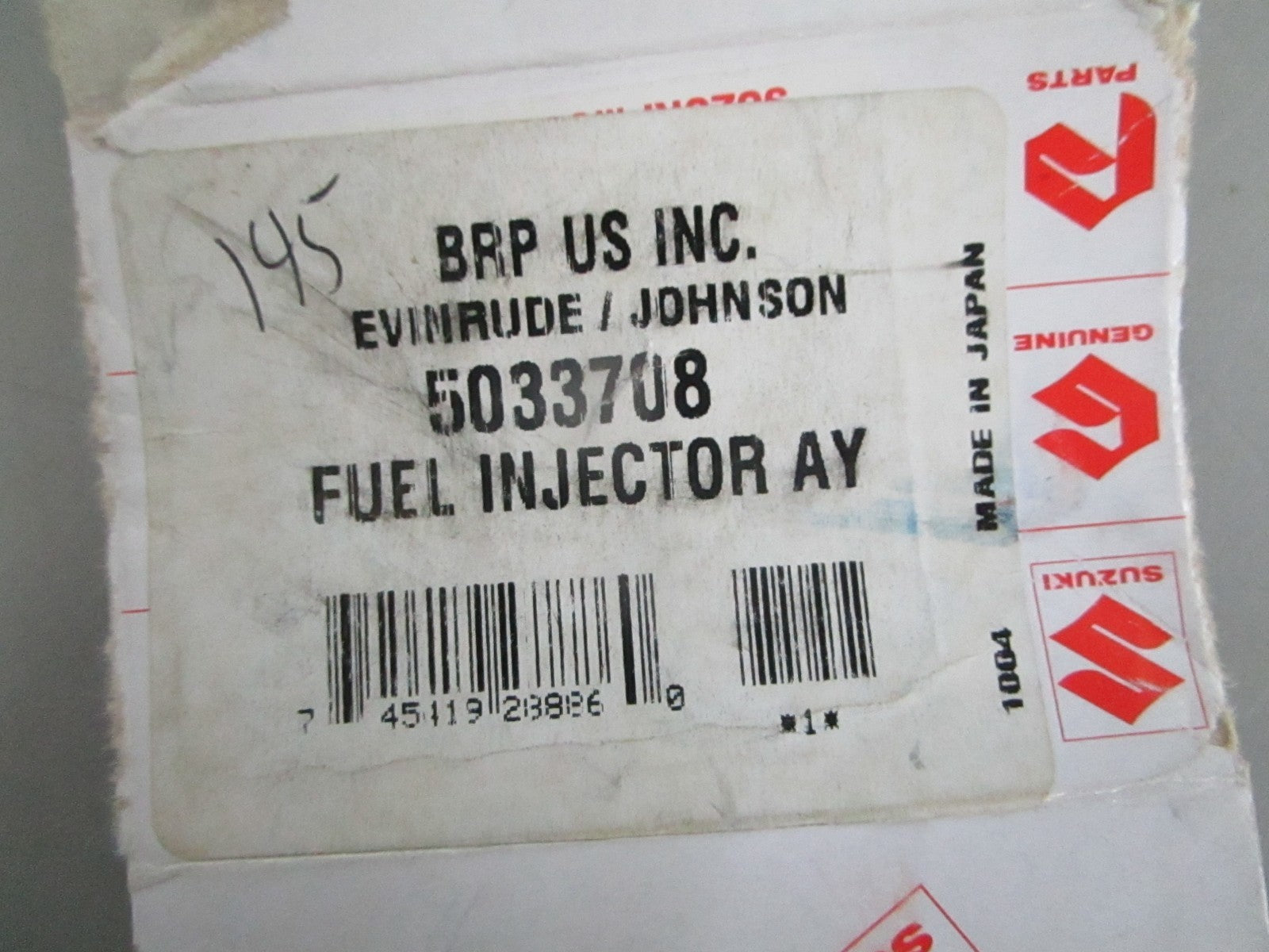 *NEW OEM* 0820 OMC Suzuki Fuel Injector Assy 5033708