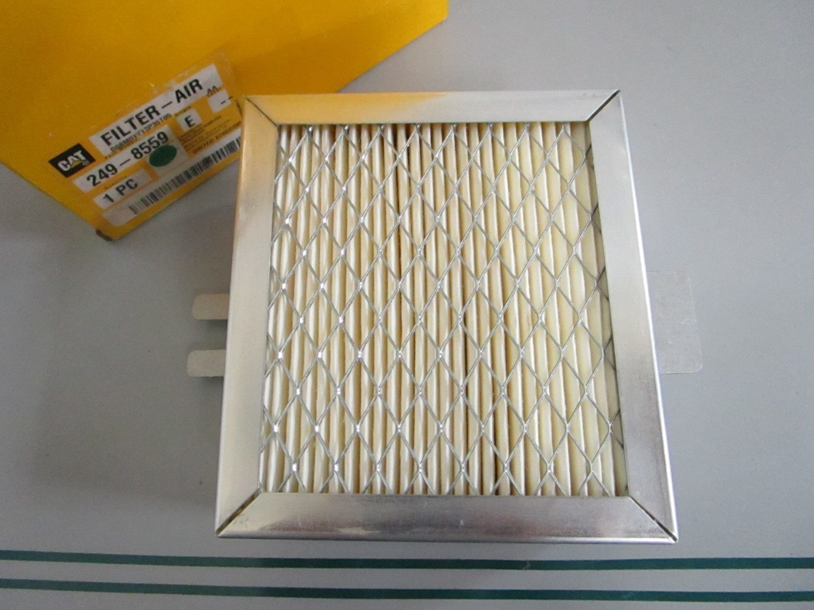 Caterpillar CAT 249-8559 Standard Efficiency Cabin Air Filter NEW OEM 0820